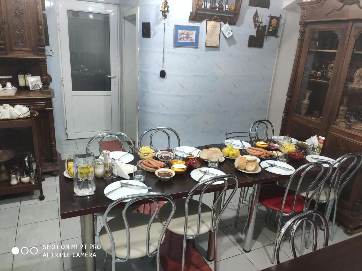 فندق إيساكا تبليسي المظهر الخارجي الصورة
